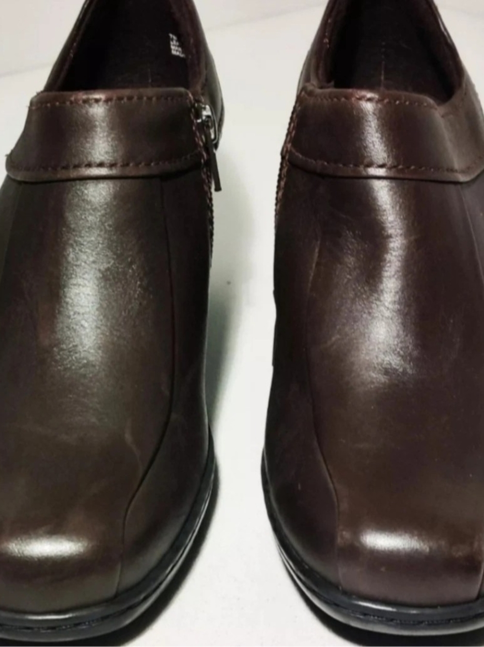 Clarks Bendables Womens 7M Ankle Booties Square Toe Block 2.5" Heels New